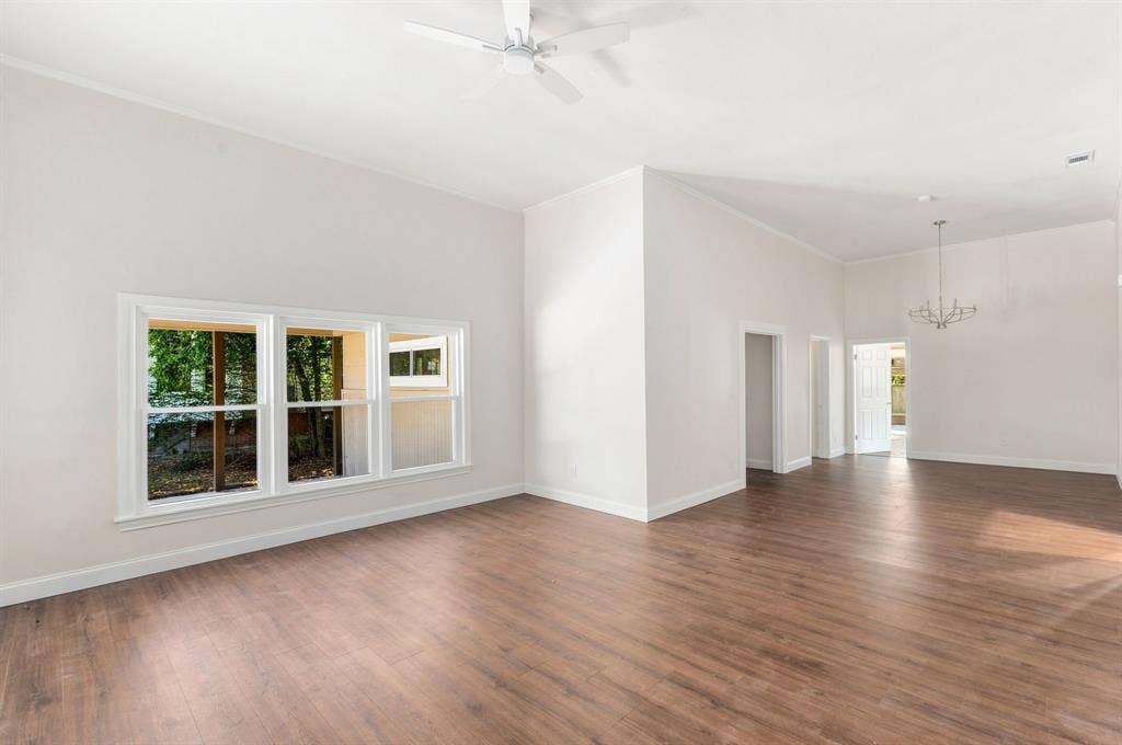 2115 Walworth Street, Greenville, TX 75401 2115 Walworth Street, Greenville, TX 75401