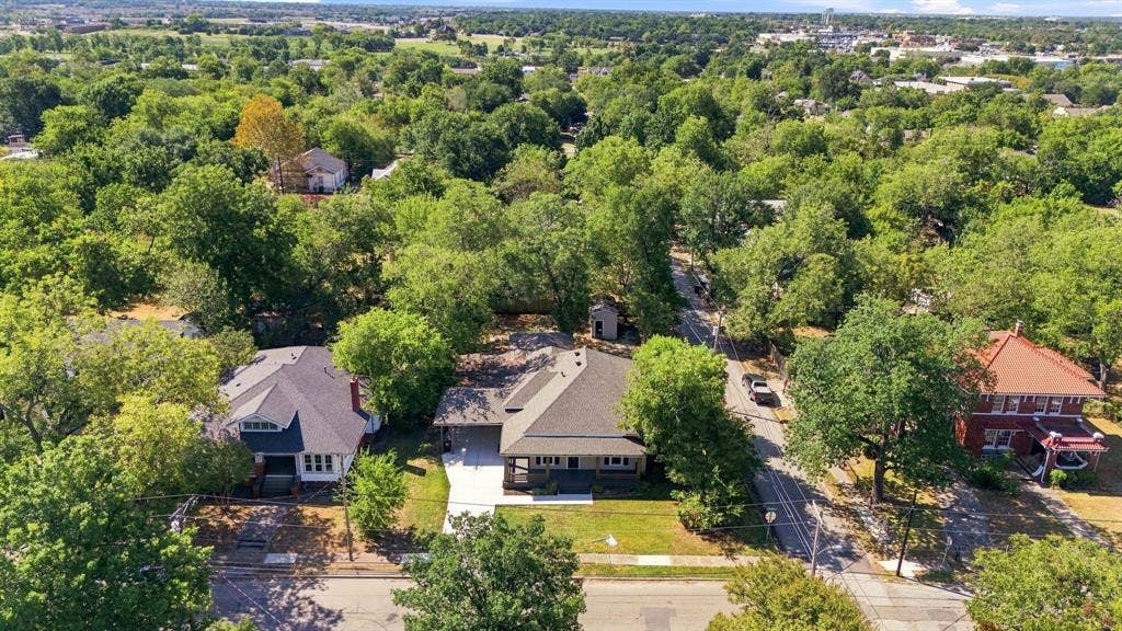 2115 Walworth Street, Greenville, TX 75401 2115 Walworth Street, Greenville, TX 75401