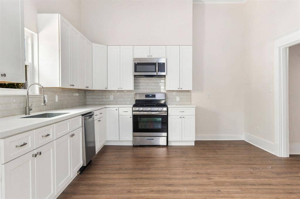 2115 Walworth Street, Greenville, TX 75401 2115 Walworth Street, Greenville, TX 75401