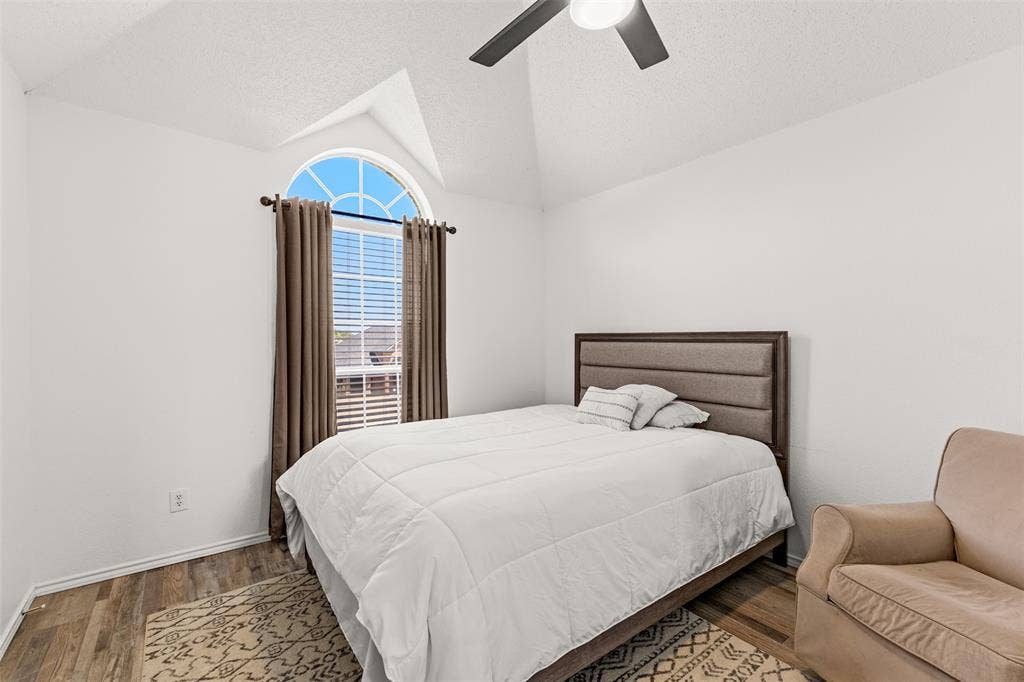1938 Woodglen Drive, Mesquite, TX 75149 1938 Woodglen Drive, Mesquite, TX 75149