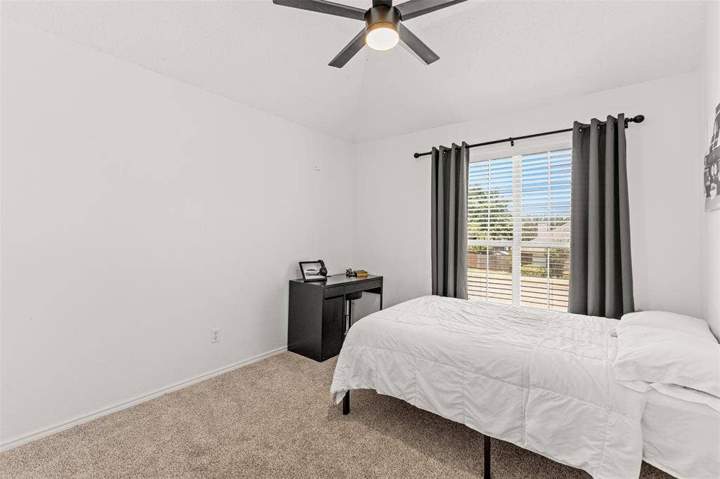 1938 Woodglen Drive, Mesquite, TX 75149 1938 Woodglen Drive, Mesquite, TX 75149