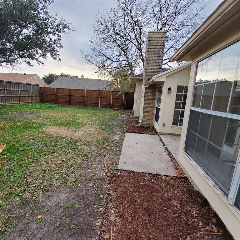8006 Yacht Club Drive, Rowlett, TX 75089 8006 Yacht Club Drive, Rowlett, TX 75089