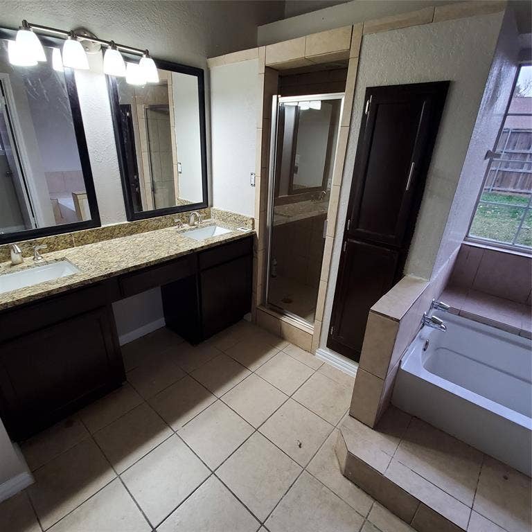 8006 Yacht Club Drive, Rowlett, TX 75089 8006 Yacht Club Drive, Rowlett, TX 75089