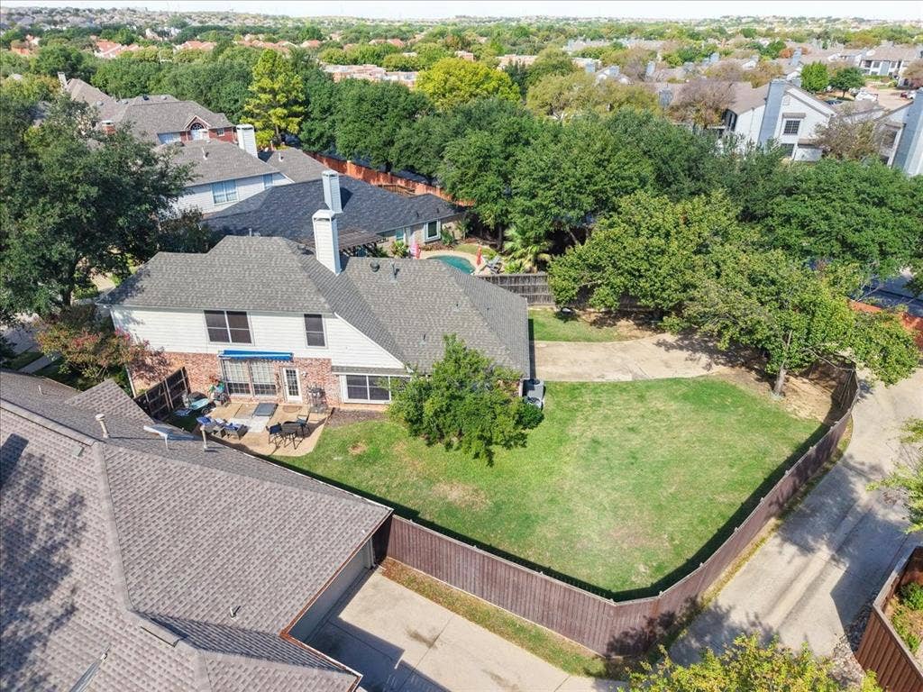 305 Moss Hill Road, Irving, TX 75063 305 Moss Hill Road, Irving, TX 75063