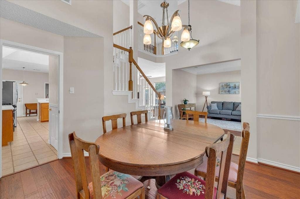 305 Moss Hill Road, Irving, TX 75063 305 Moss Hill Road, Irving, TX 75063