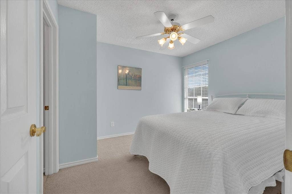 305 Moss Hill Road, Irving, TX 75063 305 Moss Hill Road, Irving, TX 75063