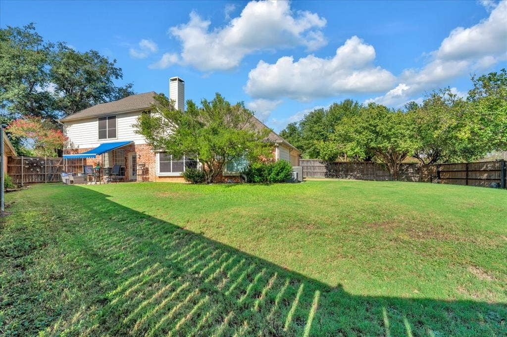 305 Moss Hill Road, Irving, TX 75063 305 Moss Hill Road, Irving, TX 75063