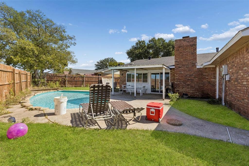 7319 Blackwillow Lane, Dallas, TX 75249 7319 Blackwillow Lane, Dallas, TX 75249