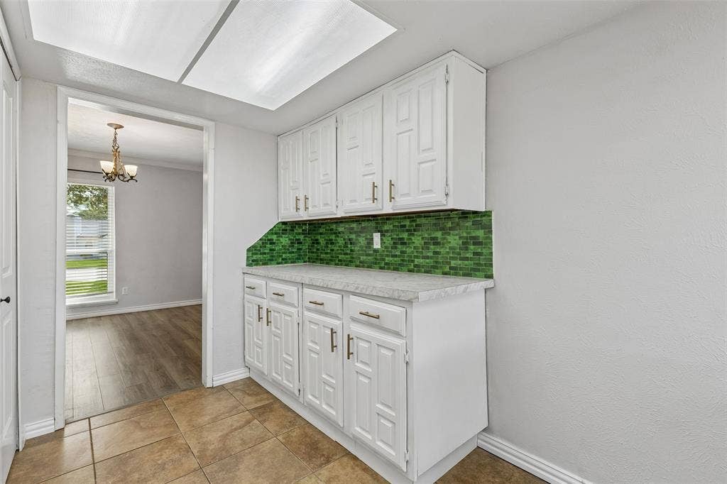 7319 Blackwillow Lane, Dallas, TX 75249 7319 Blackwillow Lane, Dallas, TX 75249