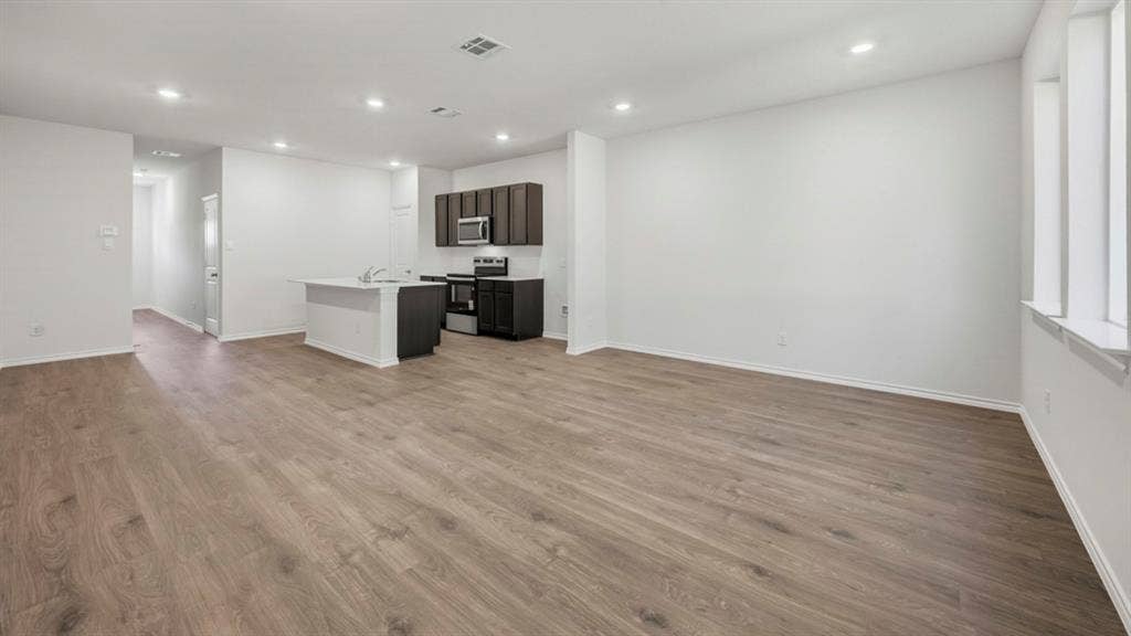 200 Tall Cedar Way, Princeton, TX 75407 200 Tall Cedar Way, Princeton, TX 75407