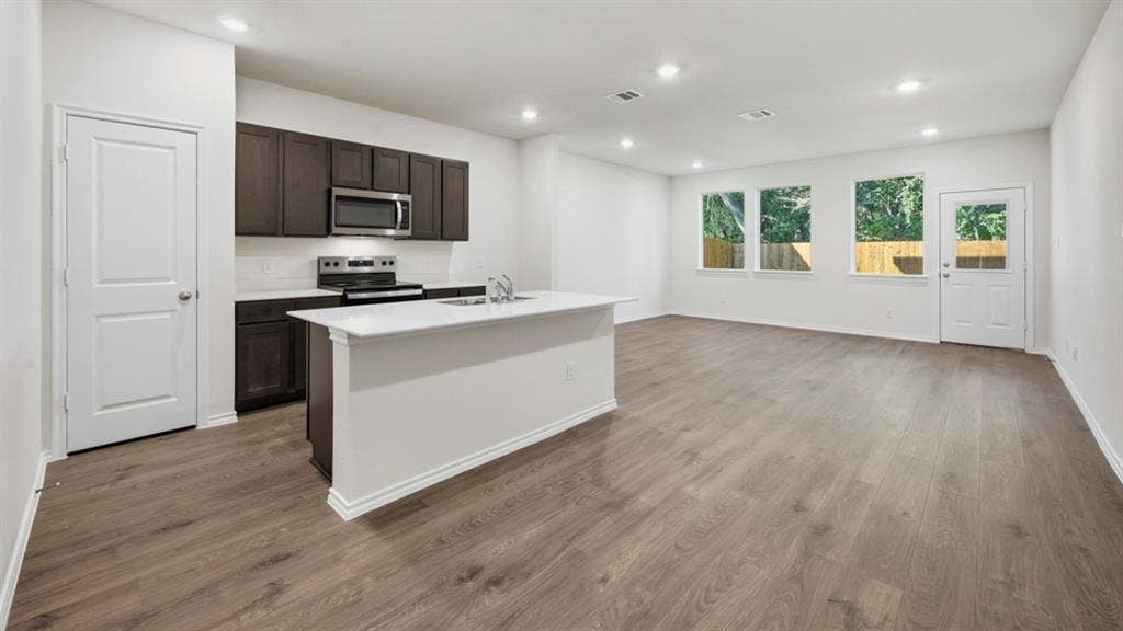 200 Tall Cedar Way, Princeton, TX 75407 200 Tall Cedar Way, Princeton, TX 75407