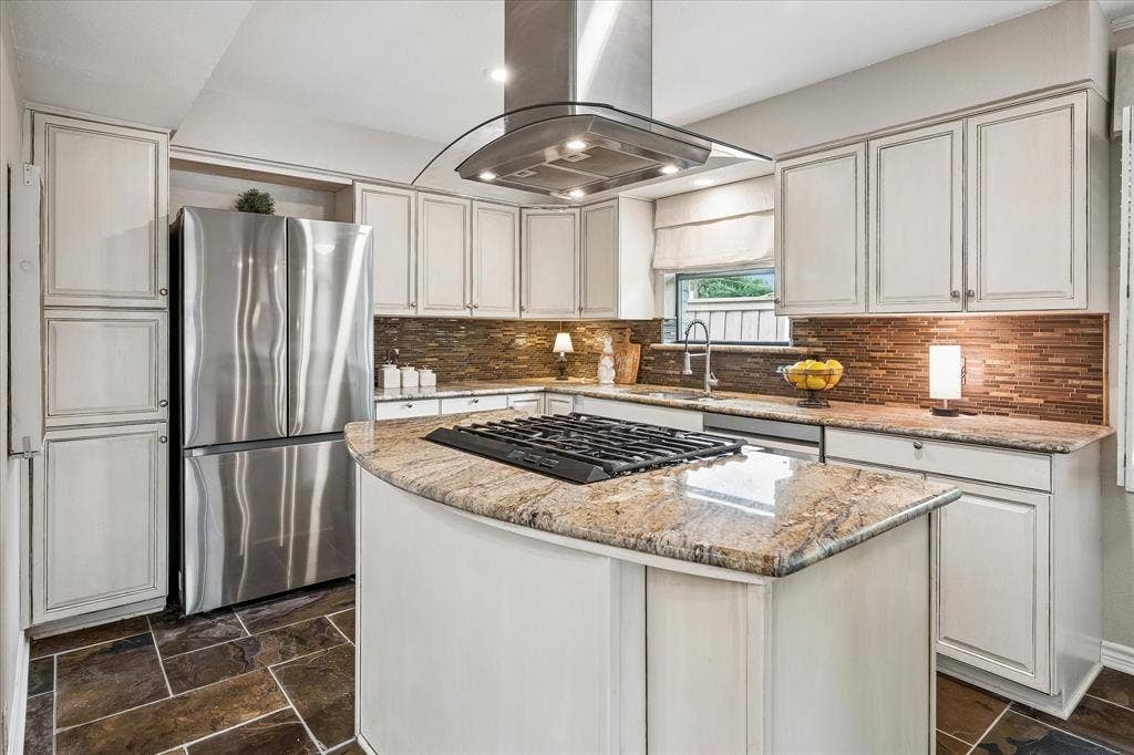 705 James Drive, Richardson, TX 75080