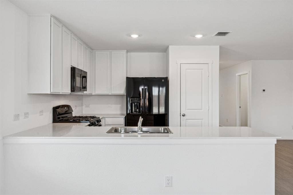 1616 Baugh Street, McKinney, TX 75071 1616 Baugh Street, McKinney, TX 75071