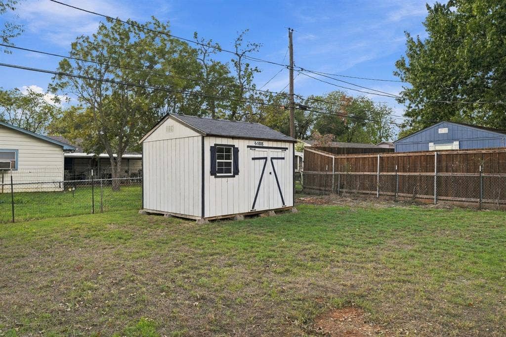 1005 Blanco Drive, Euless, TX 76039
