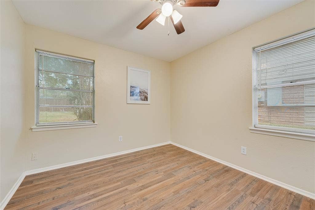 727 Sara Drive, Mesquite, TX 75149 727 Sara Drive, Mesquite, TX 75149