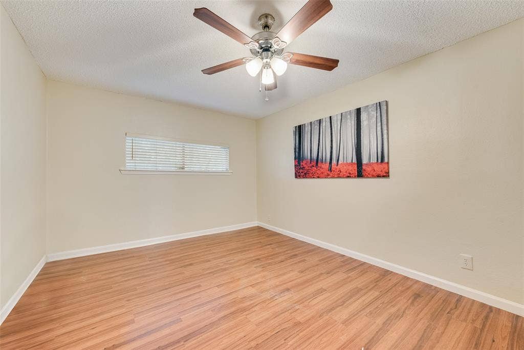727 Sara Drive, Mesquite, TX 75149 727 Sara Drive, Mesquite, TX 75149