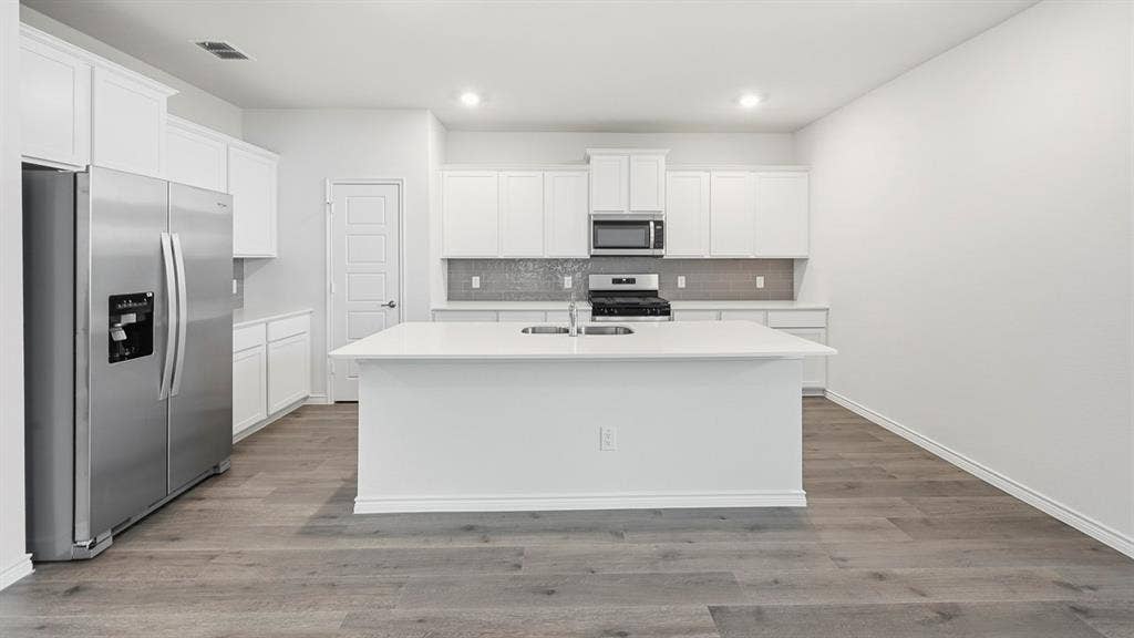 2452 Eagle Mountain Way, Celina, TX 75009 2452 Eagle Mountain Way, Celina, TX 75009