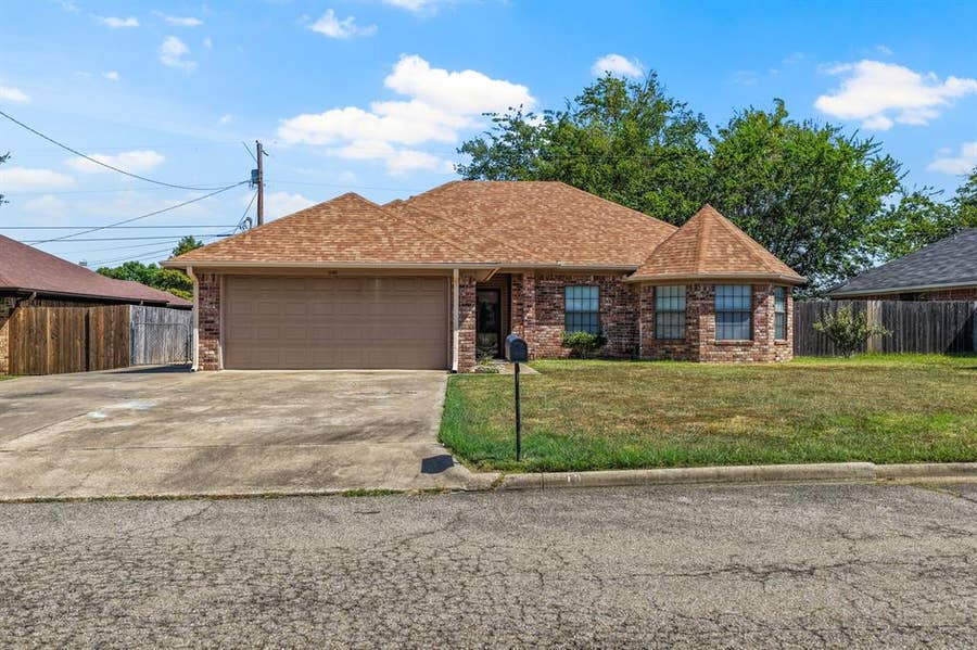 Property photo for 1100 Markeda, Sulphur Springs, TX