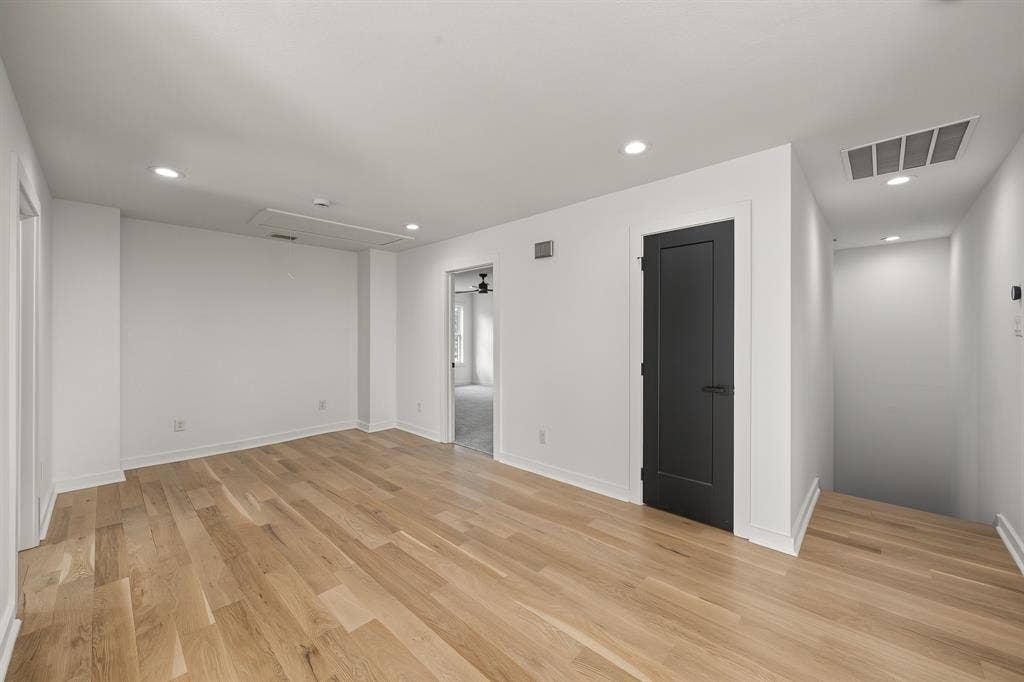 14140 Edgecrest Drive, Dallas, TX 75254 14140 Edgecrest Drive, Dallas, TX 75254