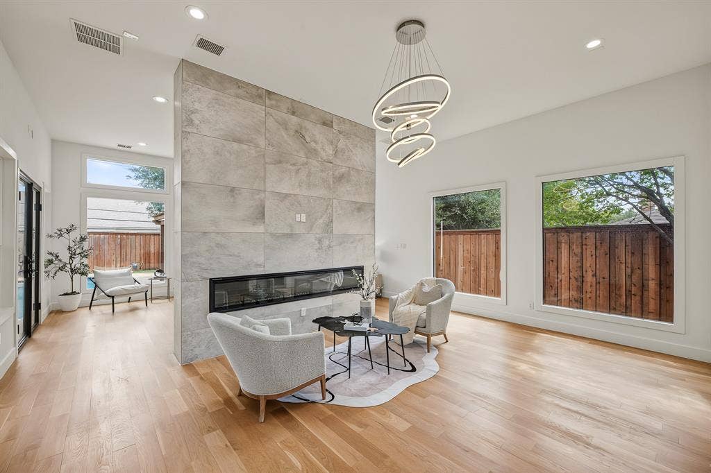 14140 Edgecrest Drive, Dallas, TX 75254 14140 Edgecrest Drive, Dallas, TX 75254
