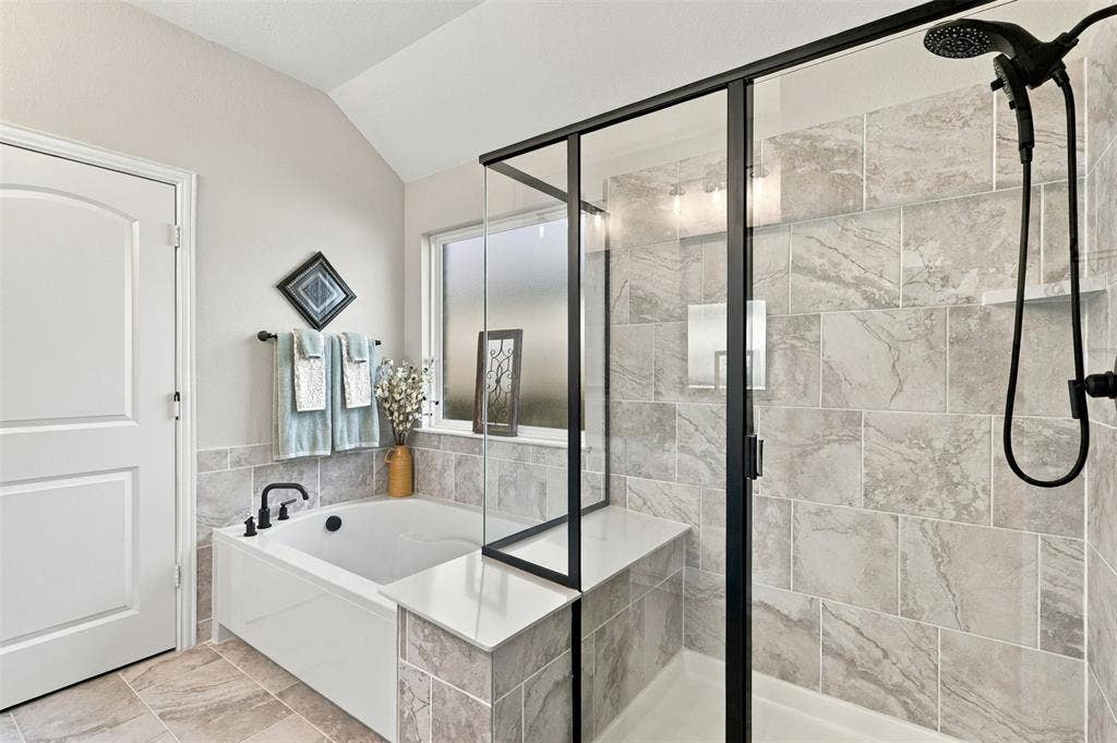 525 Yellowstone Drive, Celina, TX 75009 525 Yellowstone Drive, Celina, TX 75009