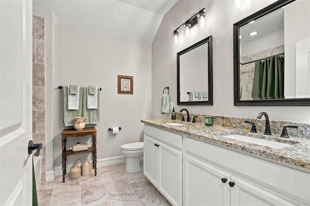 525 Yellowstone Drive, Celina, TX 75009 525 Yellowstone Drive, Celina, TX 75009
