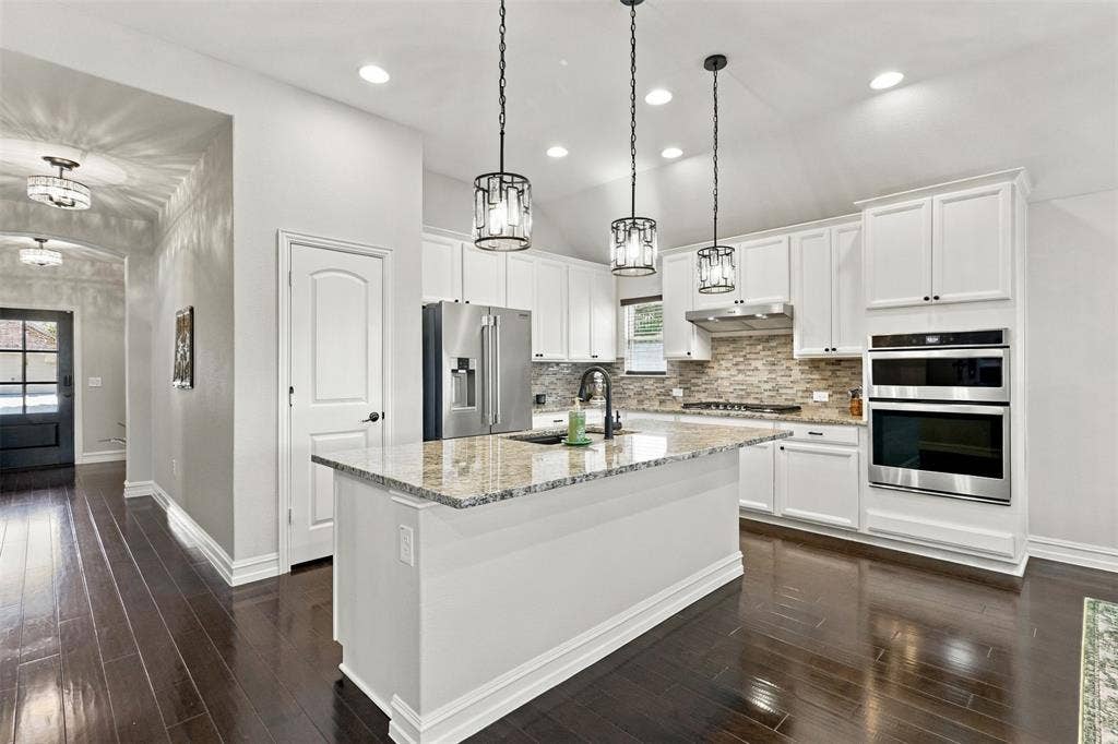 525 Yellowstone Drive, Celina, TX 75009 525 Yellowstone Drive, Celina, TX 75009