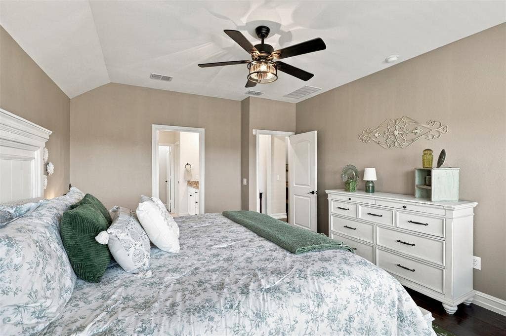 525 Yellowstone Drive, Celina, TX 75009 525 Yellowstone Drive, Celina, TX 75009