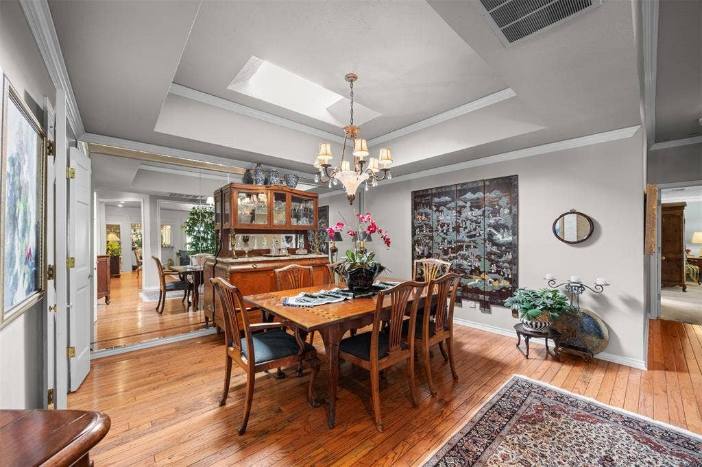 16024 Chalfont Circle, Dallas, TX 75248