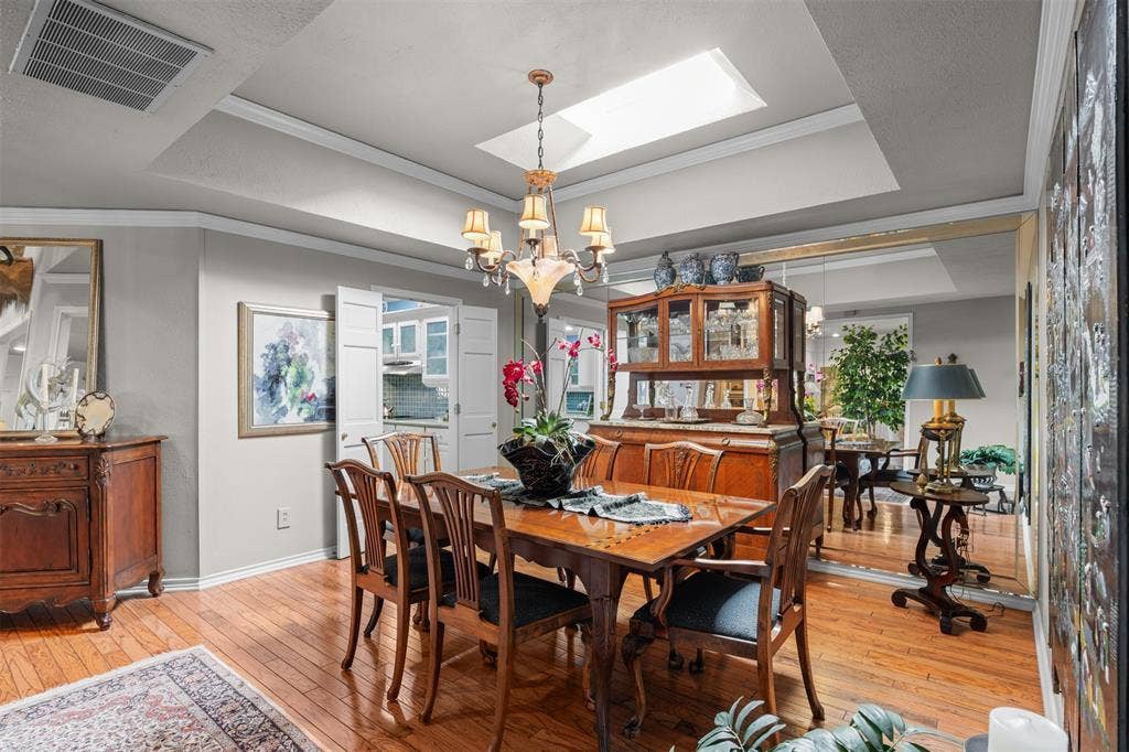 16024 Chalfont Circle, Dallas, TX 75248