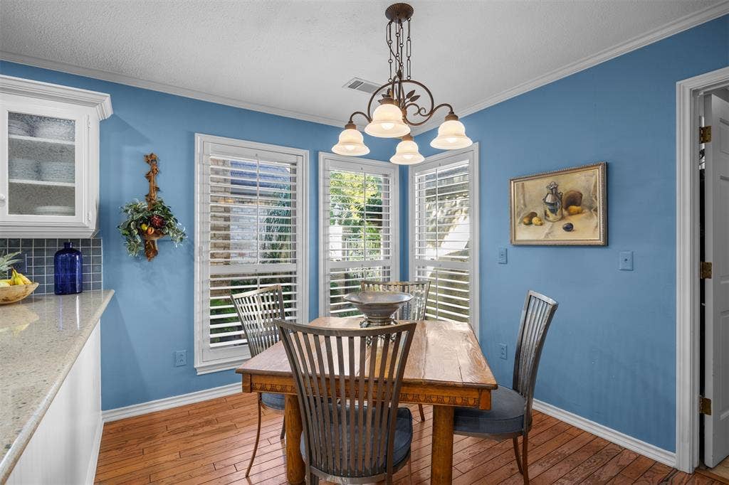 16024 Chalfont Circle, Dallas, TX 75248