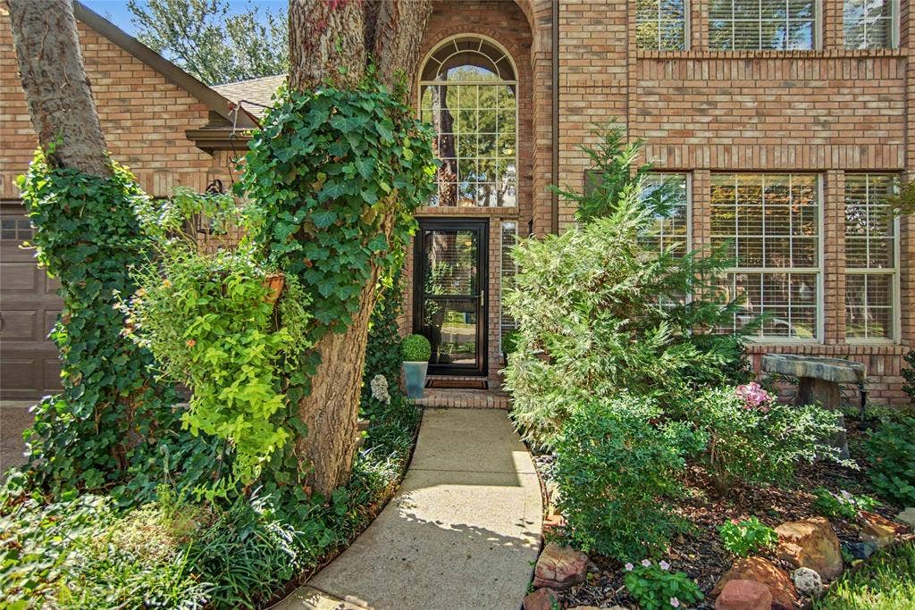 5817 Louisville Drive, Frisco, TX 75035