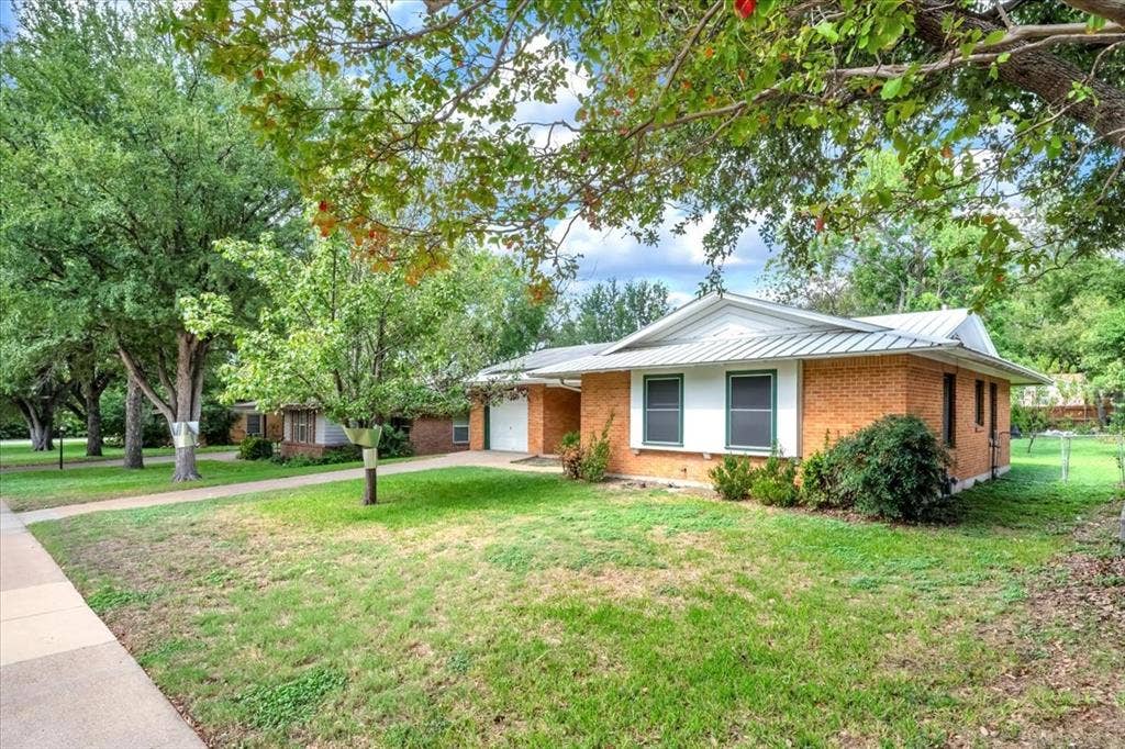 7812 Ewing Avenue, Fort Worth, TX 76116