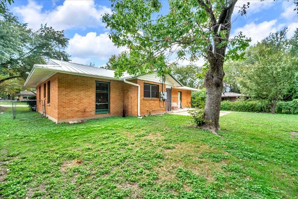 7812 Ewing Avenue, Fort Worth, TX 76116