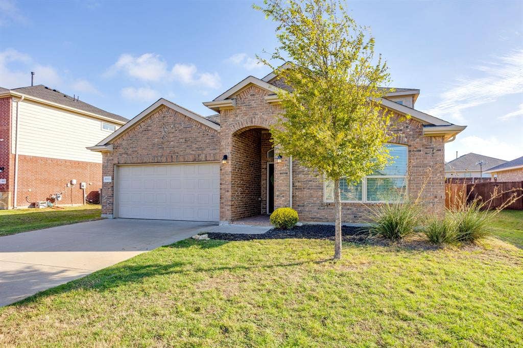 1203 Tiburon Trail, Cleburne, TX 76033