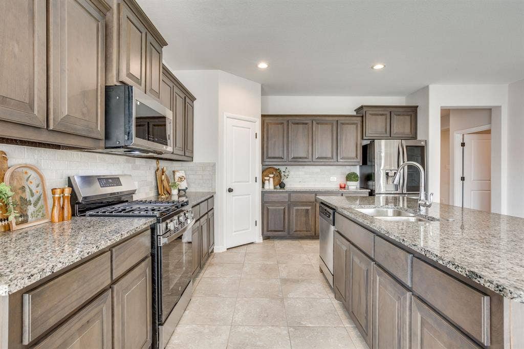 1203 Tiburon Trail, Cleburne, TX 76033