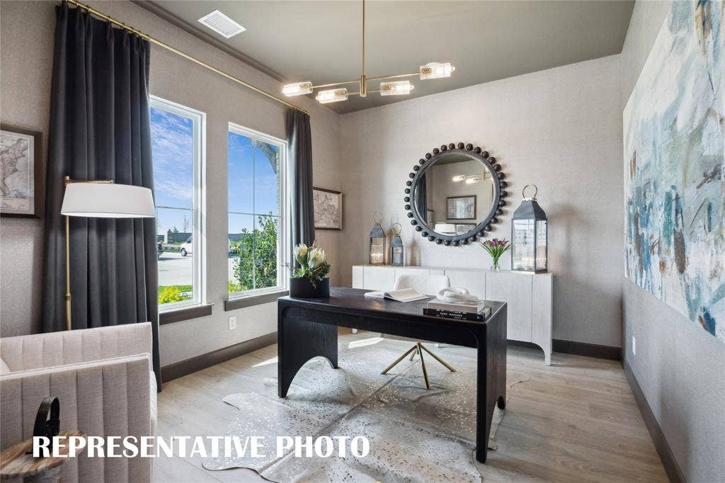 4700 Becknell Street, McKinney, TX 75071 Your spacious new home office is flooded by natural light! REPRESENTATIVE PHOTO