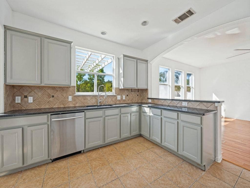 1424 Oakcrest Drive, Providence Village, TX 76227