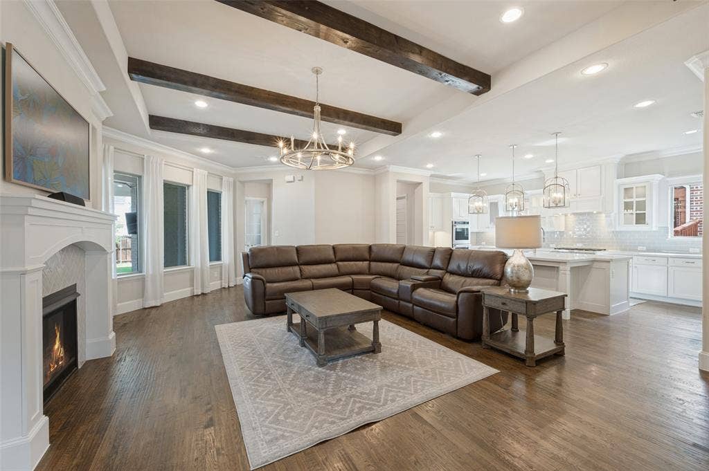 Open Concept Living & Kitchen