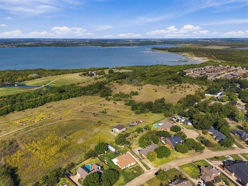 7105 Hunt Lane, Rockwall, TX 75087 Lake Ray Hubbard lake view