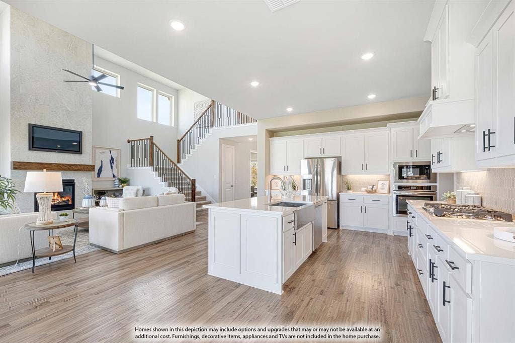 2029 Holland Drive, DeSoto, TX 75115 2029 Holland Drive, DeSoto, TX 75115