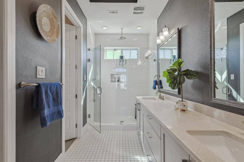1958 Kessler Heights Lane, Dallas, TX 75208
