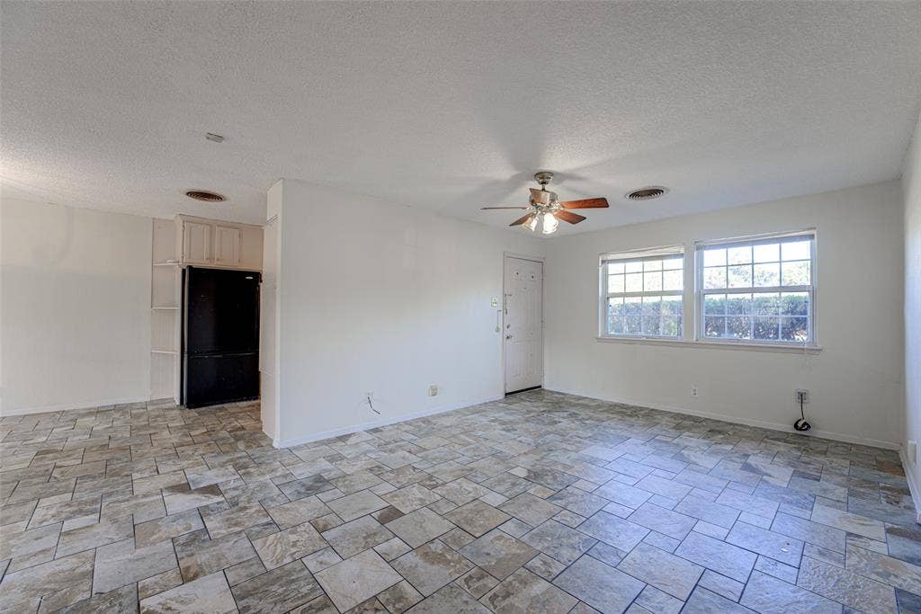 2906 Windmill Lane, Farmers Branch, TX 75234