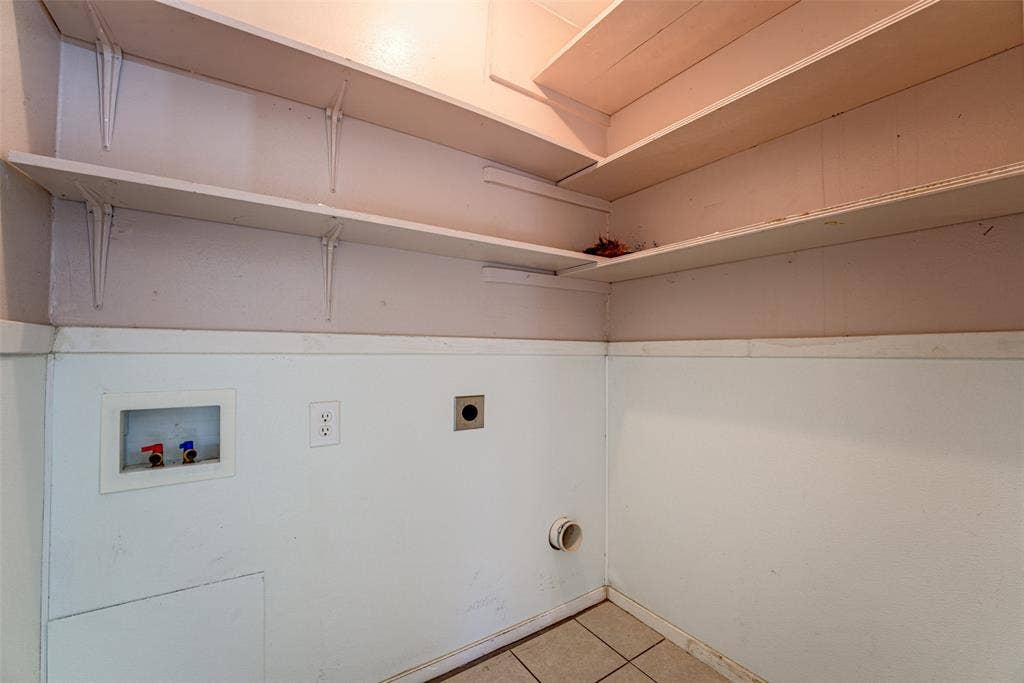 2906 Windmill Lane, Farmers Branch, TX 75234