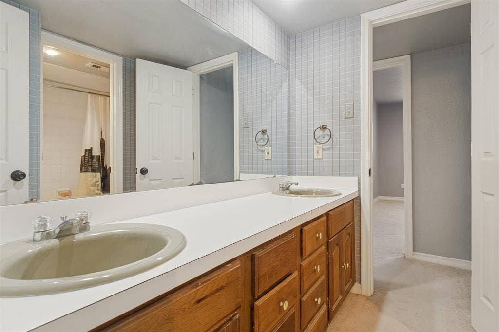 531 Campana Court, Irving, TX 75061 531 Campana Court, Irving, TX 75061