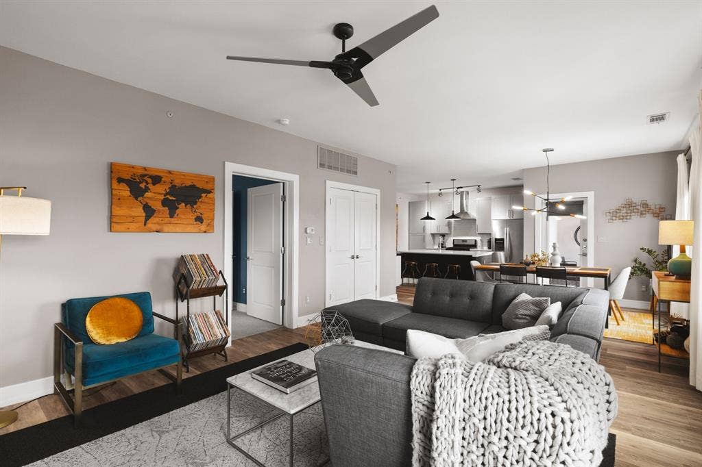 5718 Mccommas Boulevard, #302, Dallas, TX 75206