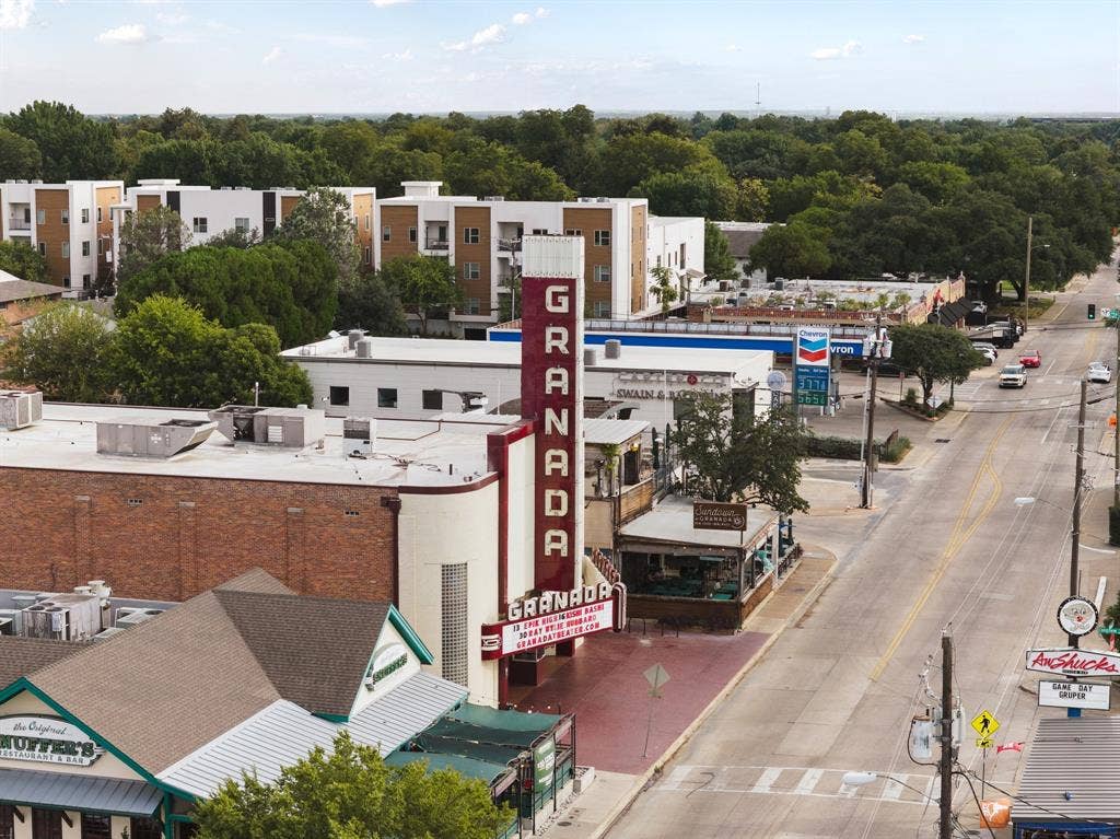 5718 Mccommas Boulevard, #302, Dallas, TX 75206