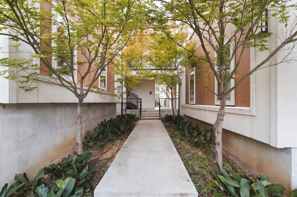 5718 Mccommas Boulevard, #302, Dallas, TX 75206
