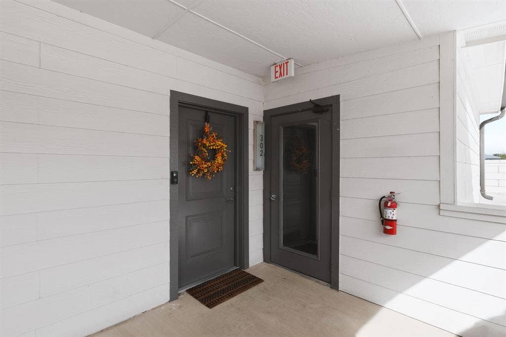 5718 Mccommas Boulevard, #302, Dallas, TX 75206