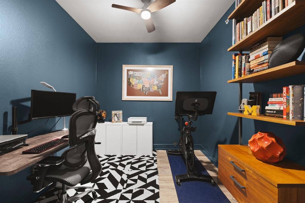 5718 Mccommas Boulevard, #302, Dallas, TX 75206